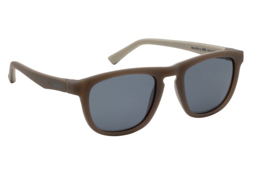 Dominique Brown / Light Brown